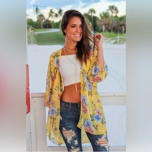 Xhilaration Yellow Floral Kimono
